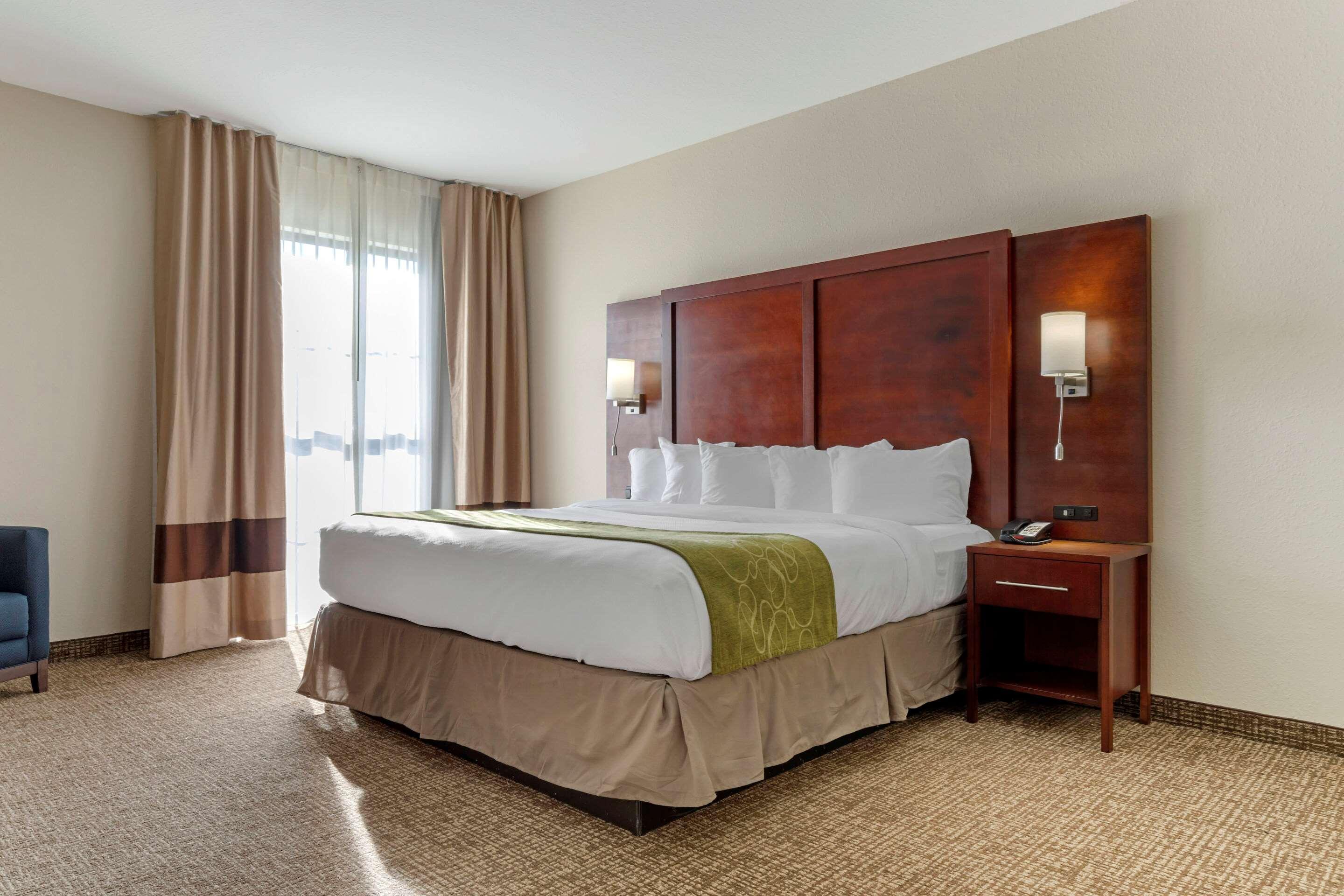Comfort Suites Greenville South Piedmont Buitenkant foto
