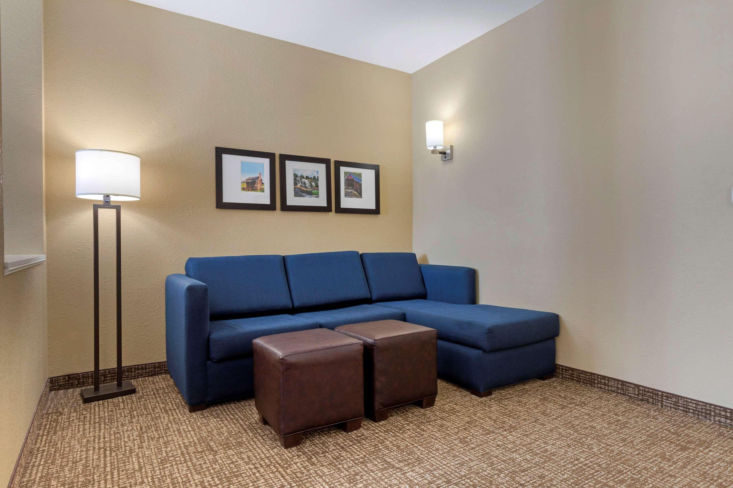 Comfort Suites Greenville South Piedmont Buitenkant foto
