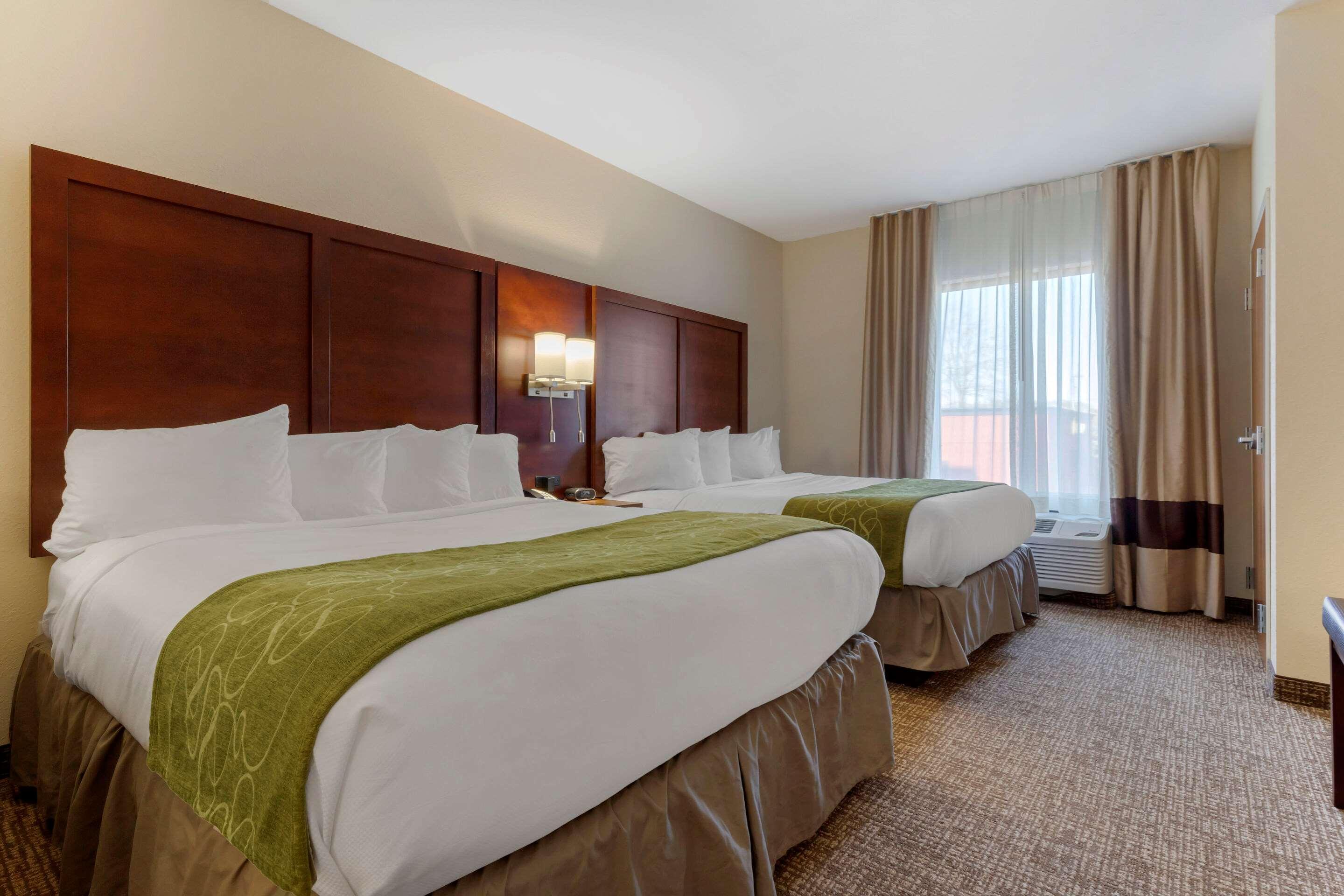 Comfort Suites Greenville South Piedmont Buitenkant foto