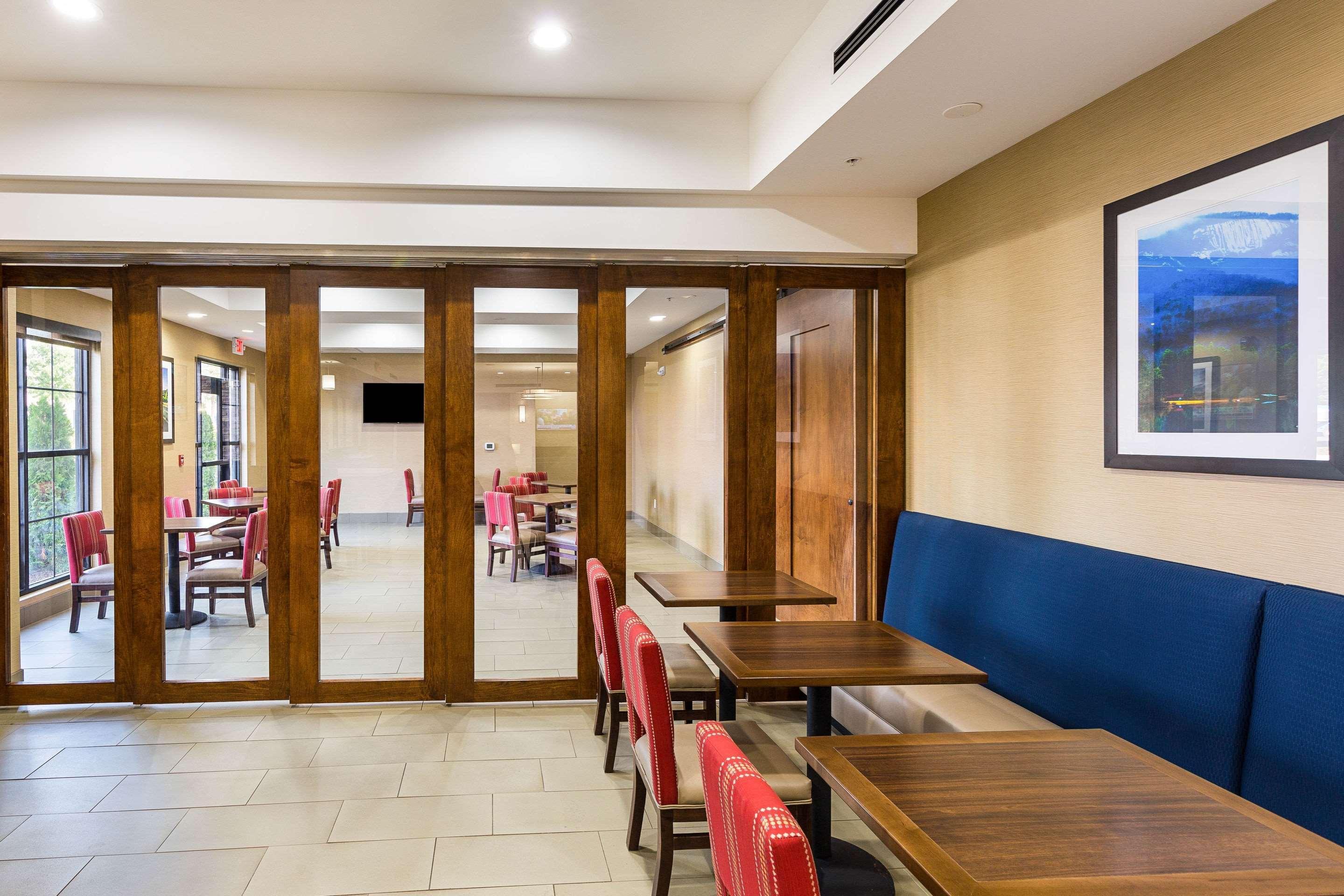 Comfort Suites Greenville South Piedmont Buitenkant foto