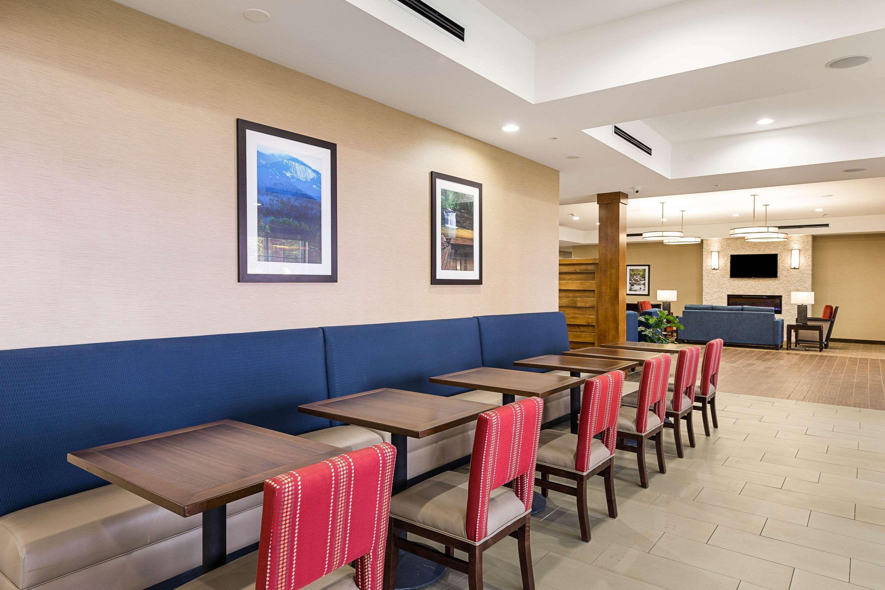 Comfort Suites Greenville South Piedmont Buitenkant foto